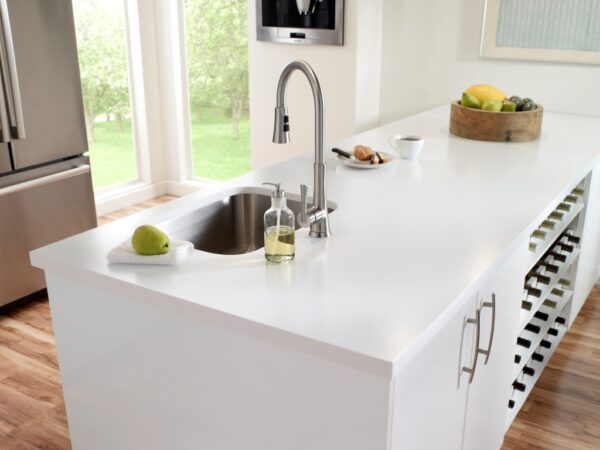 Corian Designer White virtuves stalvirsis