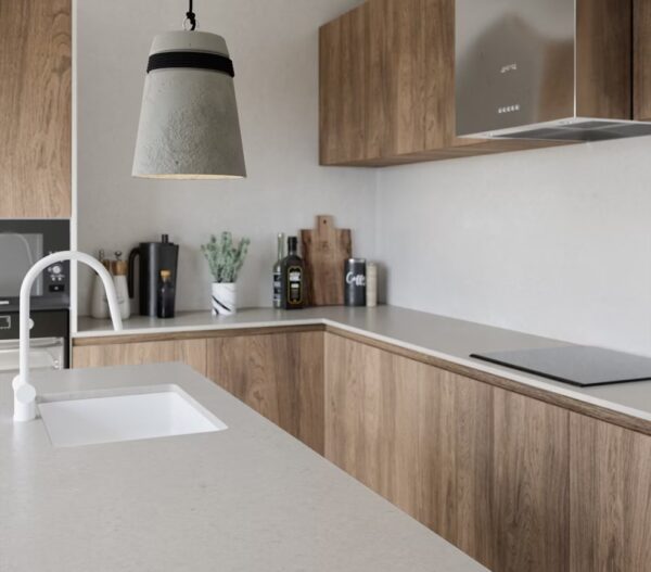 Silestone Motion Grey virtuves stalvirsis